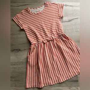 Cat & Jack | 🍑 Peachy-Pink Striped Short-Sleeve Pocket Dress for Girls | M (7-8)